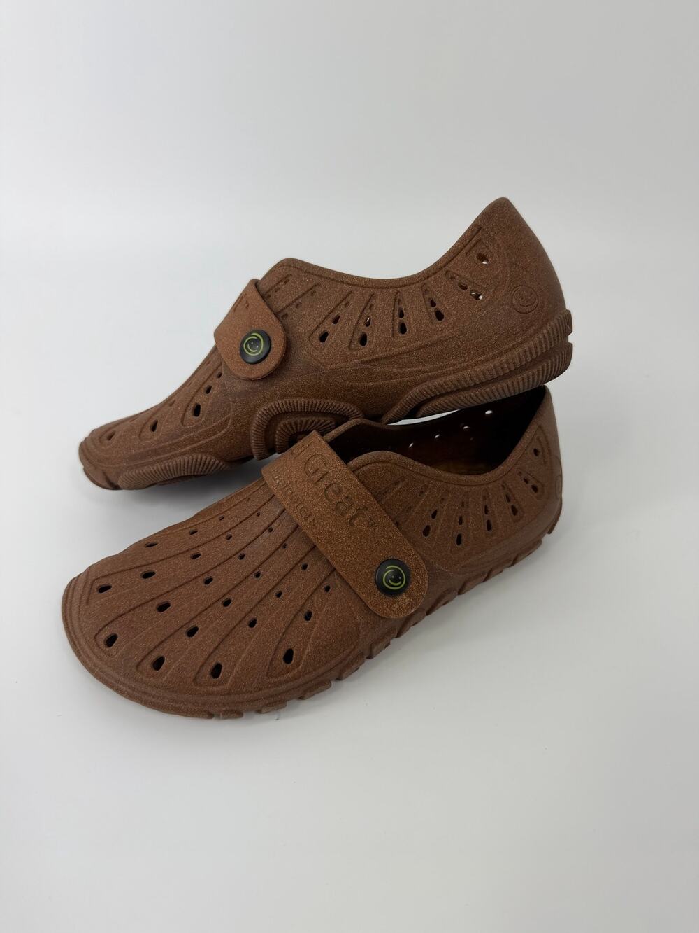 Rubber slip-on clogs, Barefooters Feel Great wide toe 6.5